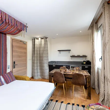4 Pers - La Caravane Du Touareg - Mandara Beach, Antibes - Apartment Juan-les-Pins